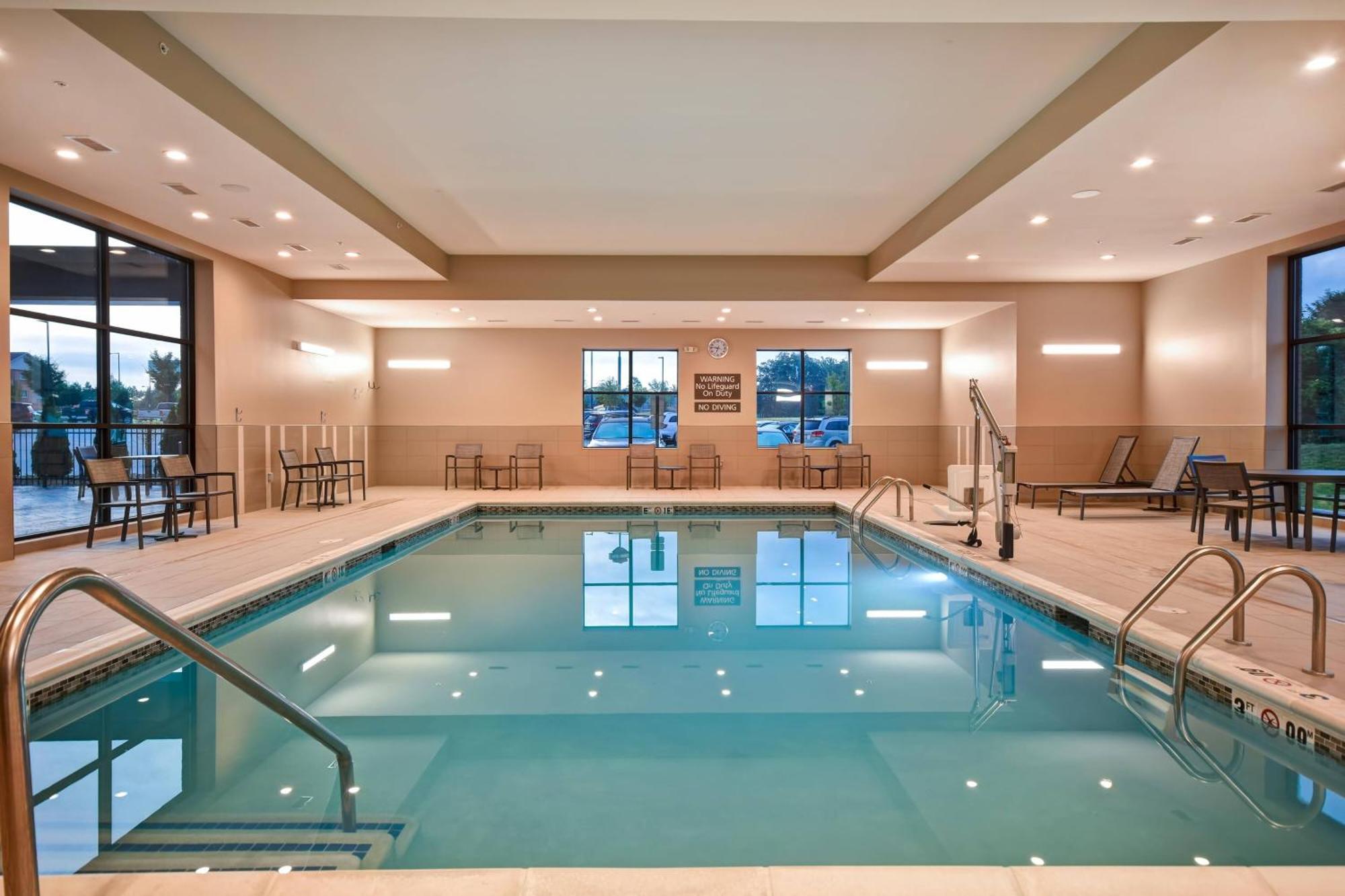 Residence Inn By Marriott Cincinnati Northeast/Мейсън Екстериор снимка